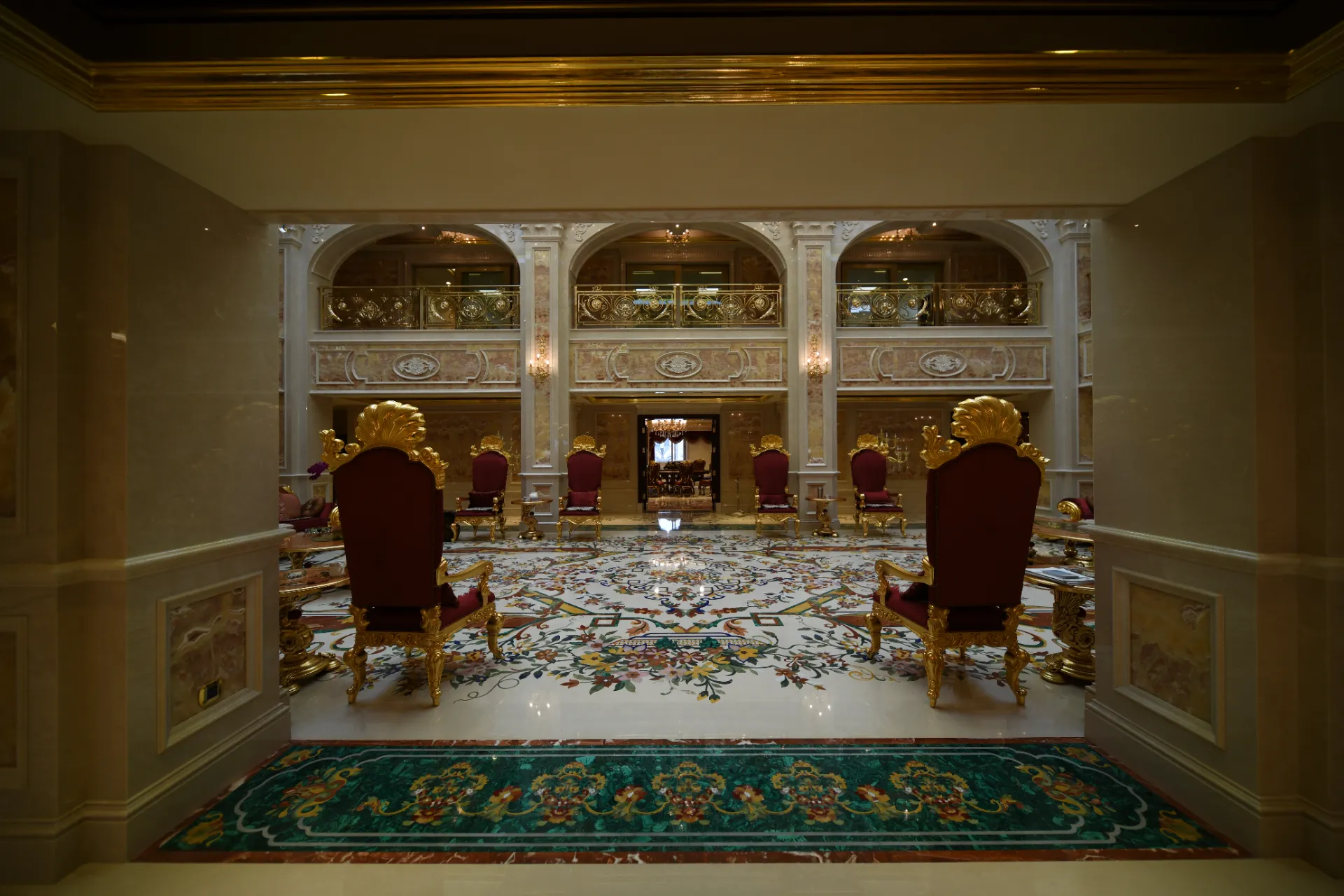Luxury Marble Inlay Floral Floor Medallion