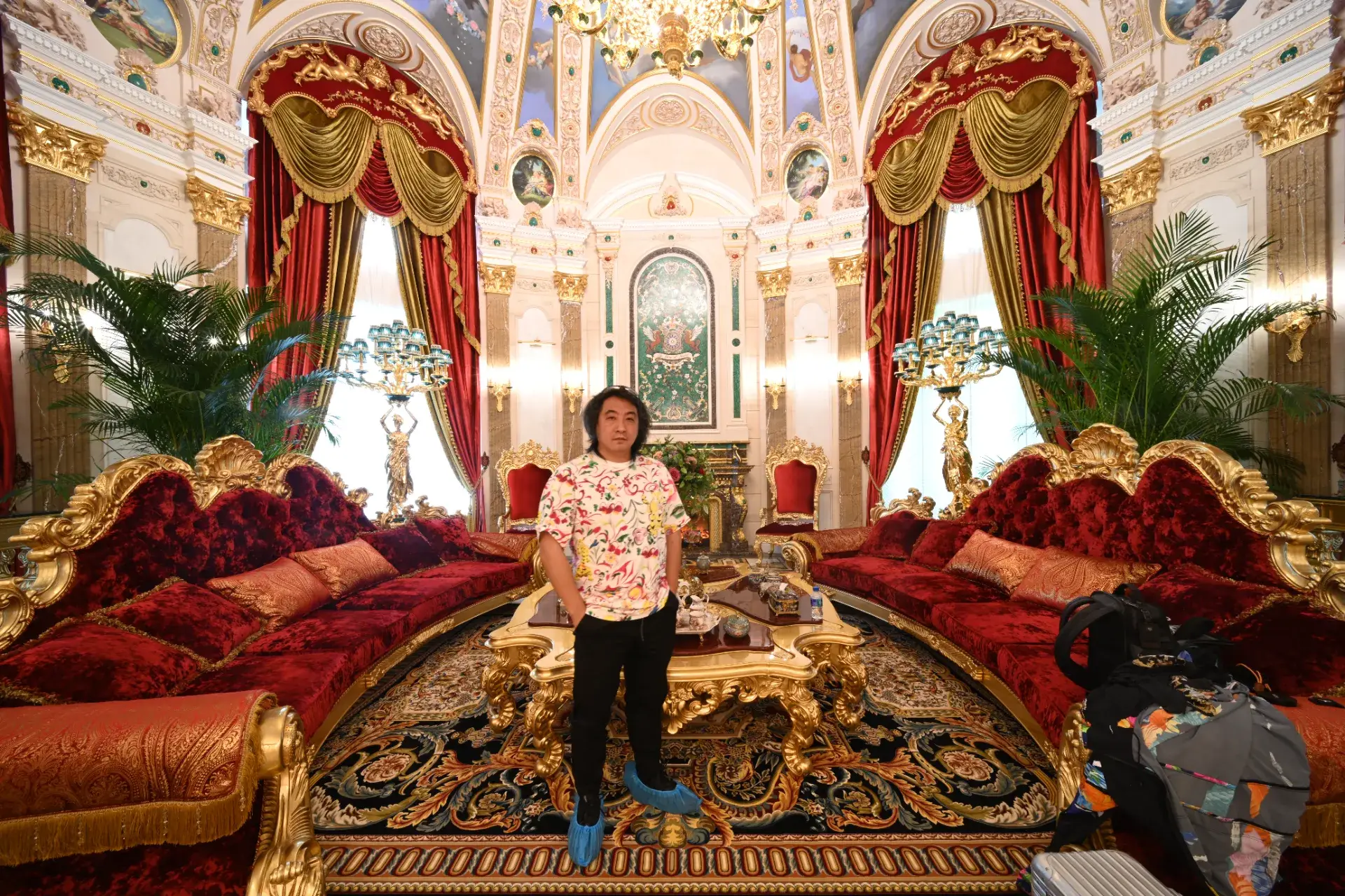 Luxury marble flooring in Mongolia with intricate marble inlay. Custom marble floor medallion design. Pietre dure craftsmanship.